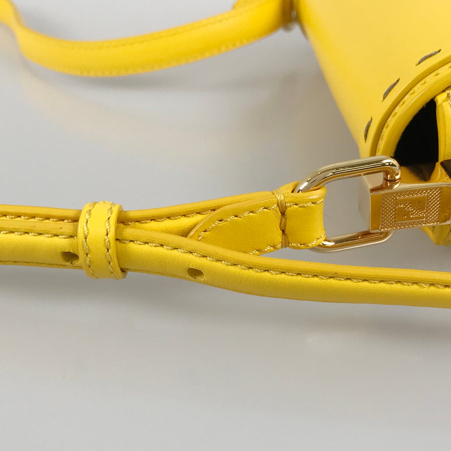 フェンディ ショルダーバッグ