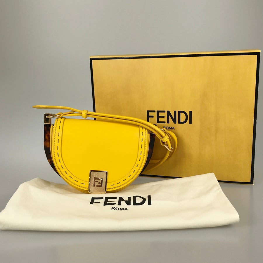 フェンディ ショルダーバッグ