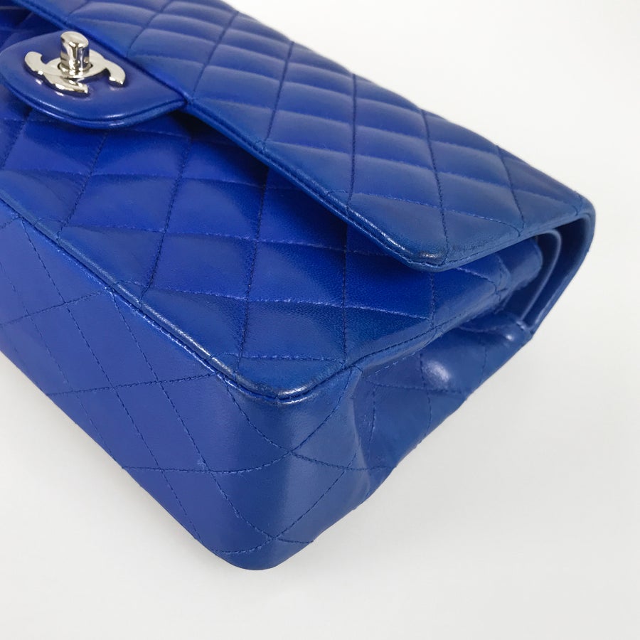 シャネル ショルダーバッグ