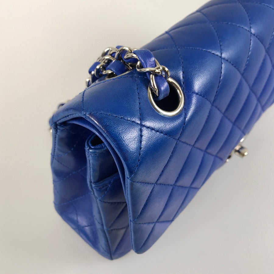 シャネル ショルダーバッグ