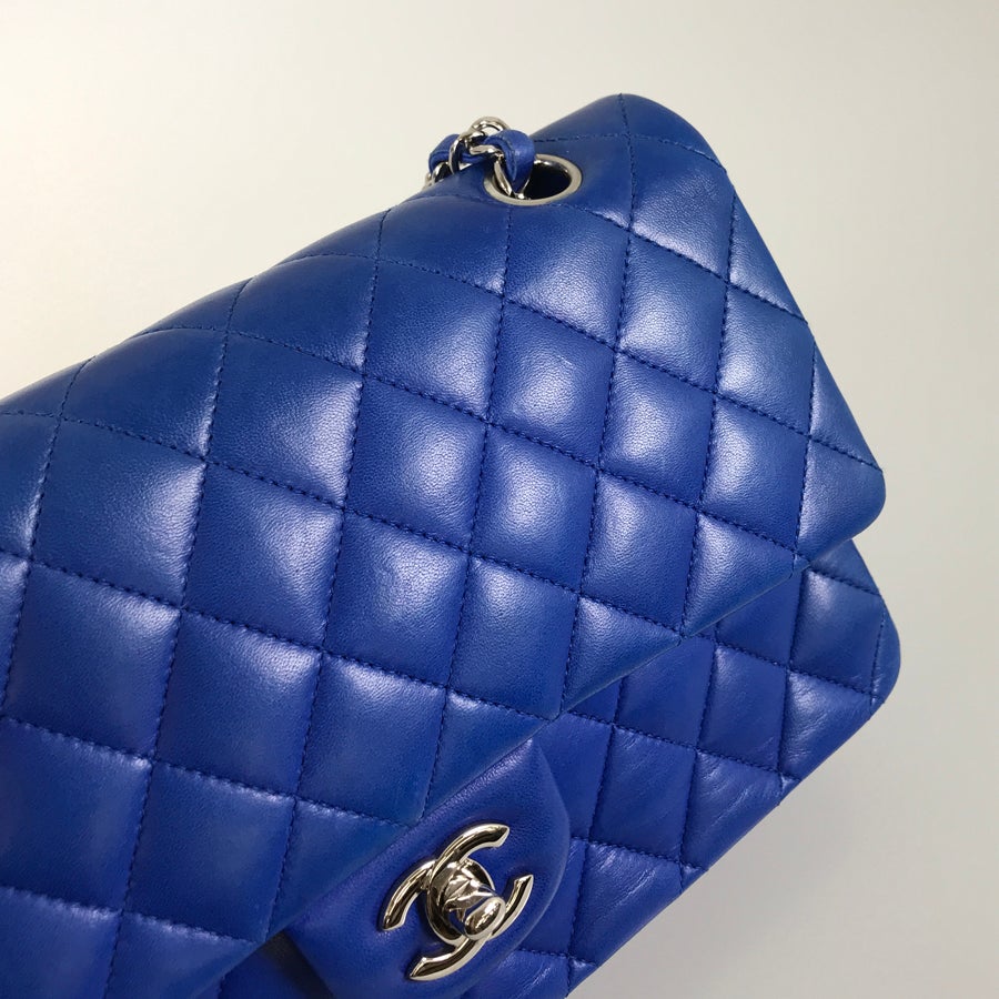 シャネル ショルダーバッグ