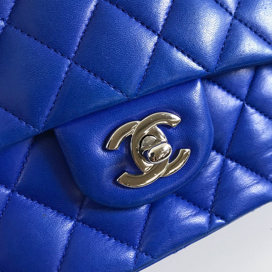 シャネル ショルダーバッグ