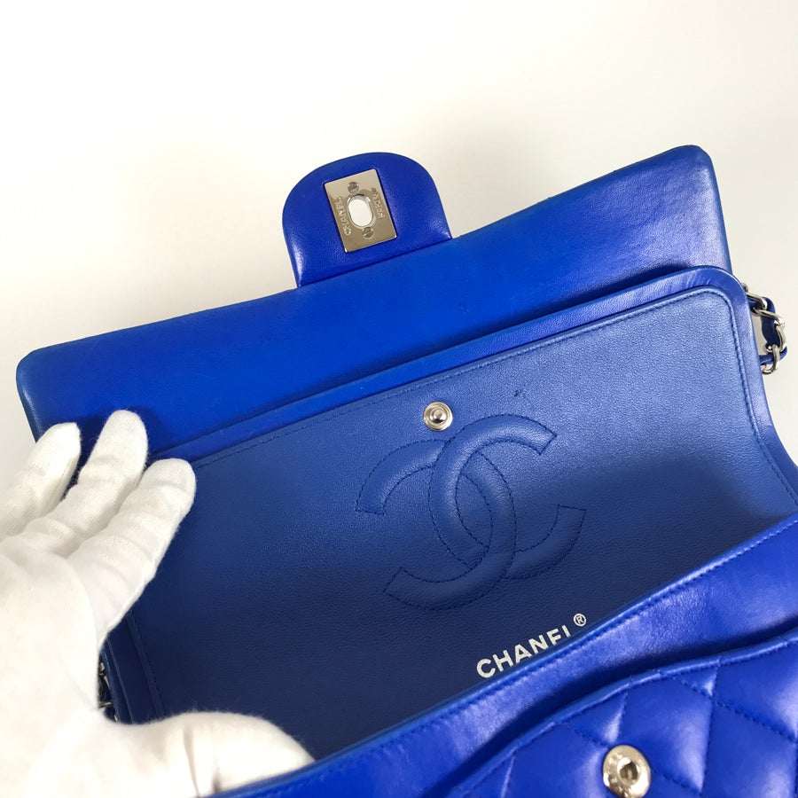 シャネル ショルダーバッグ