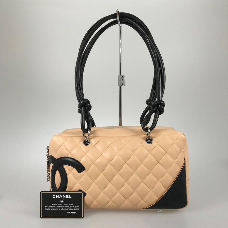 シャネル ショルダーバッグ