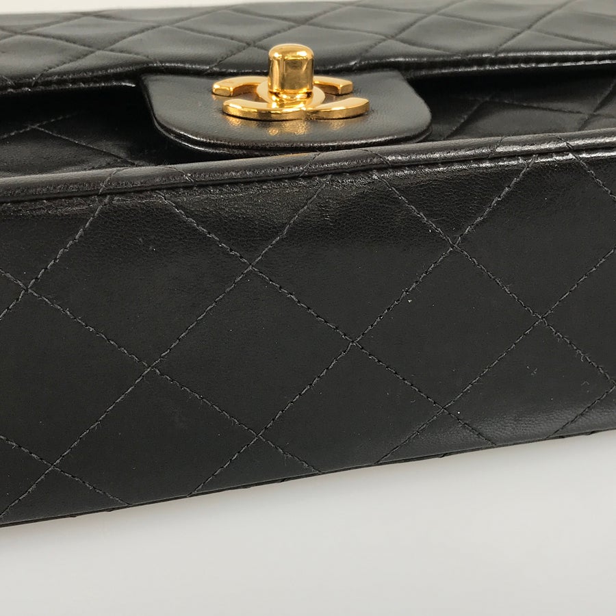 シャネル ショルダーバッグ