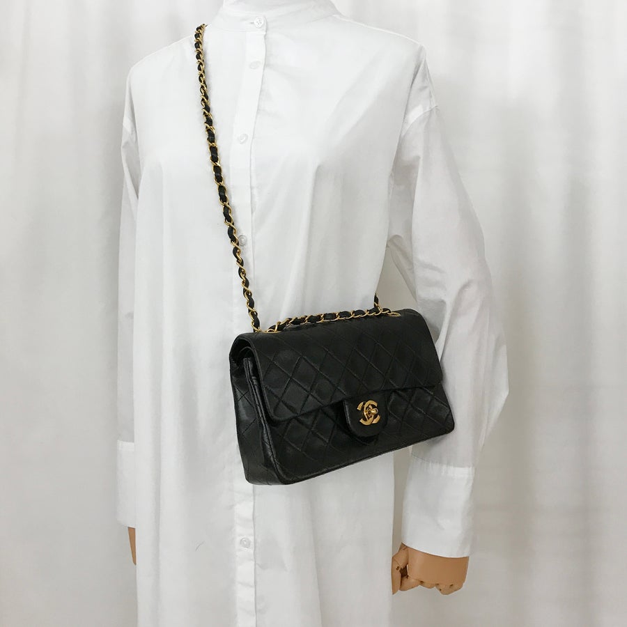 シャネル ショルダーバッグ