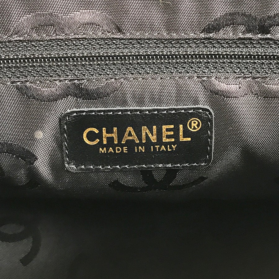 シャネル ショルダーバッグ