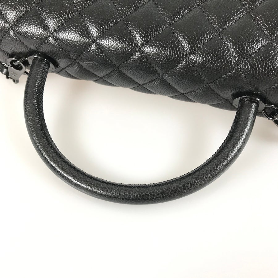 シャネル ハンドバッグ