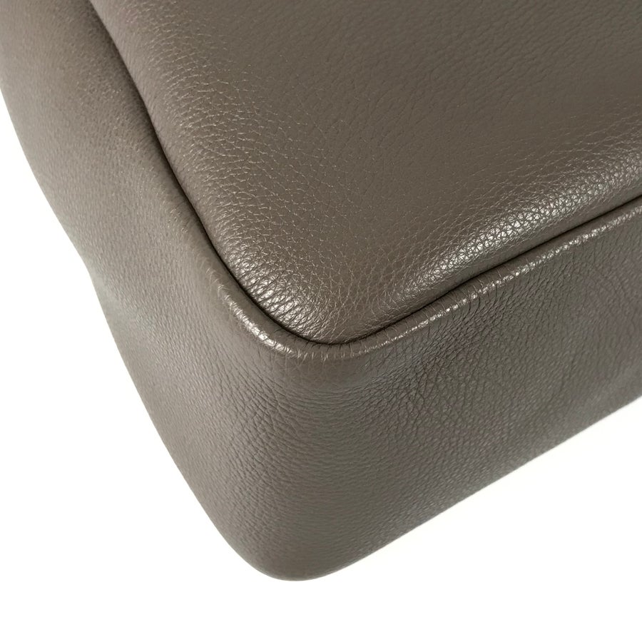 プラダ トートバッグ