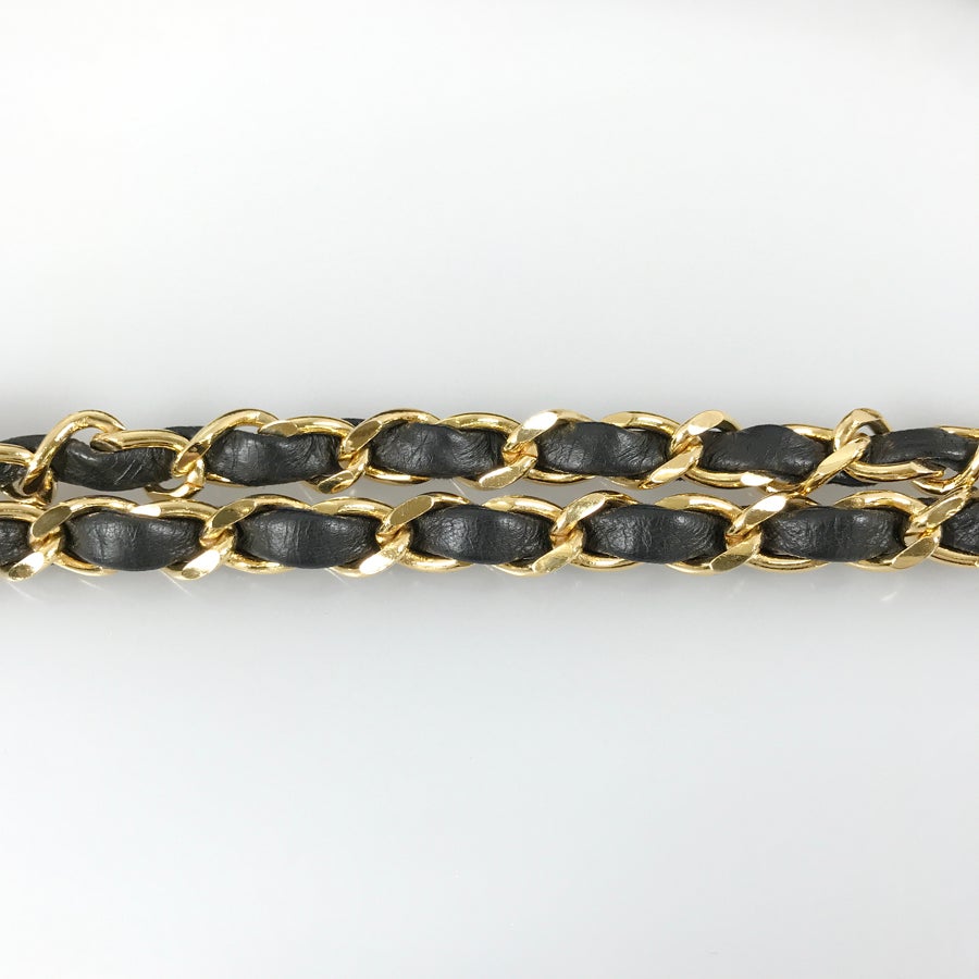 シャネル ショルダーバッグ