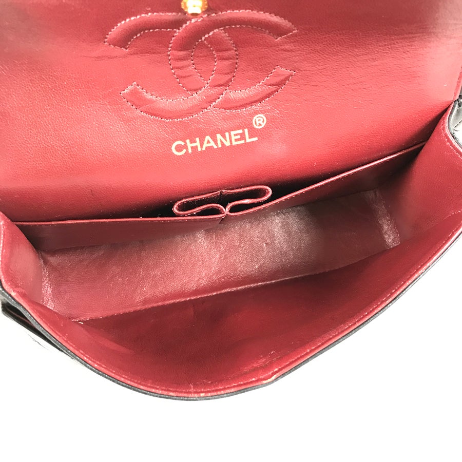 シャネル ショルダーバッグ