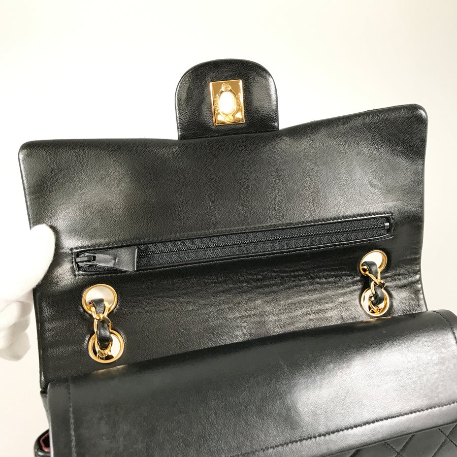 シャネル ショルダーバッグ