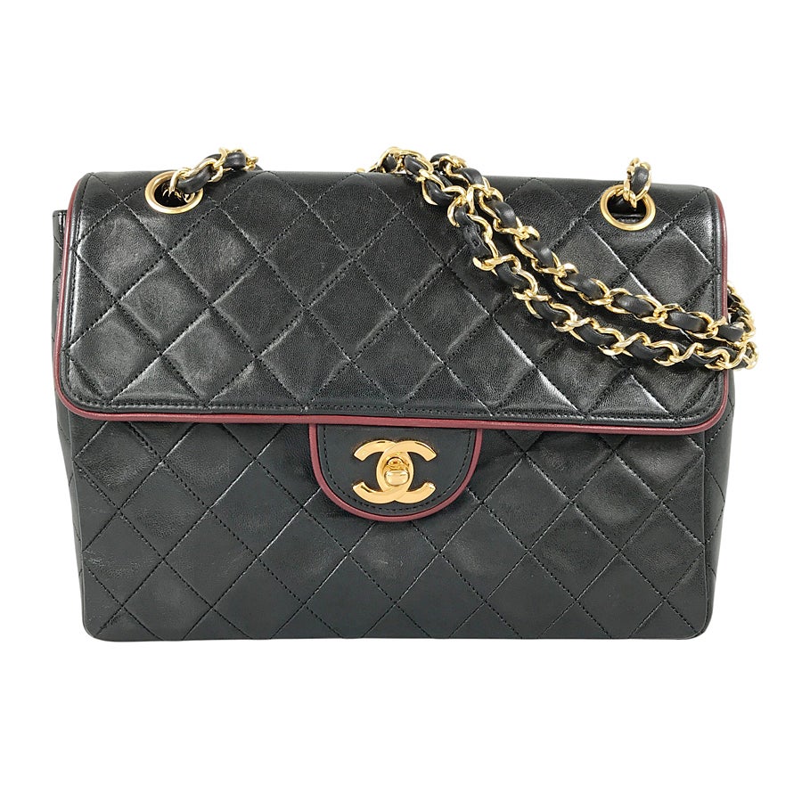 シャネル ショルダーバッグ