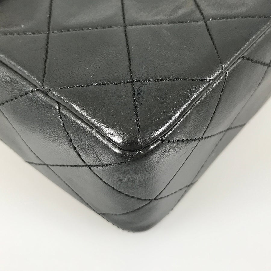 シャネル ショルダーバッグ