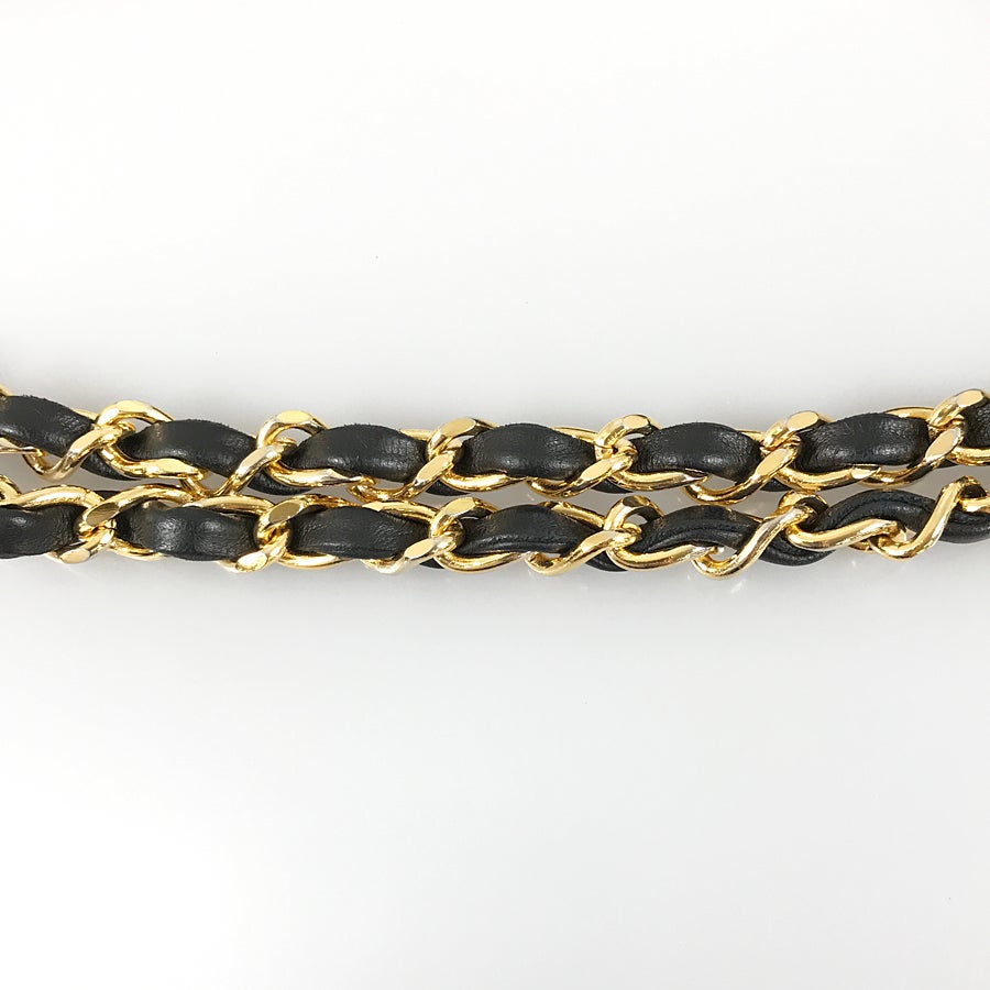 シャネル ショルダーバッグ