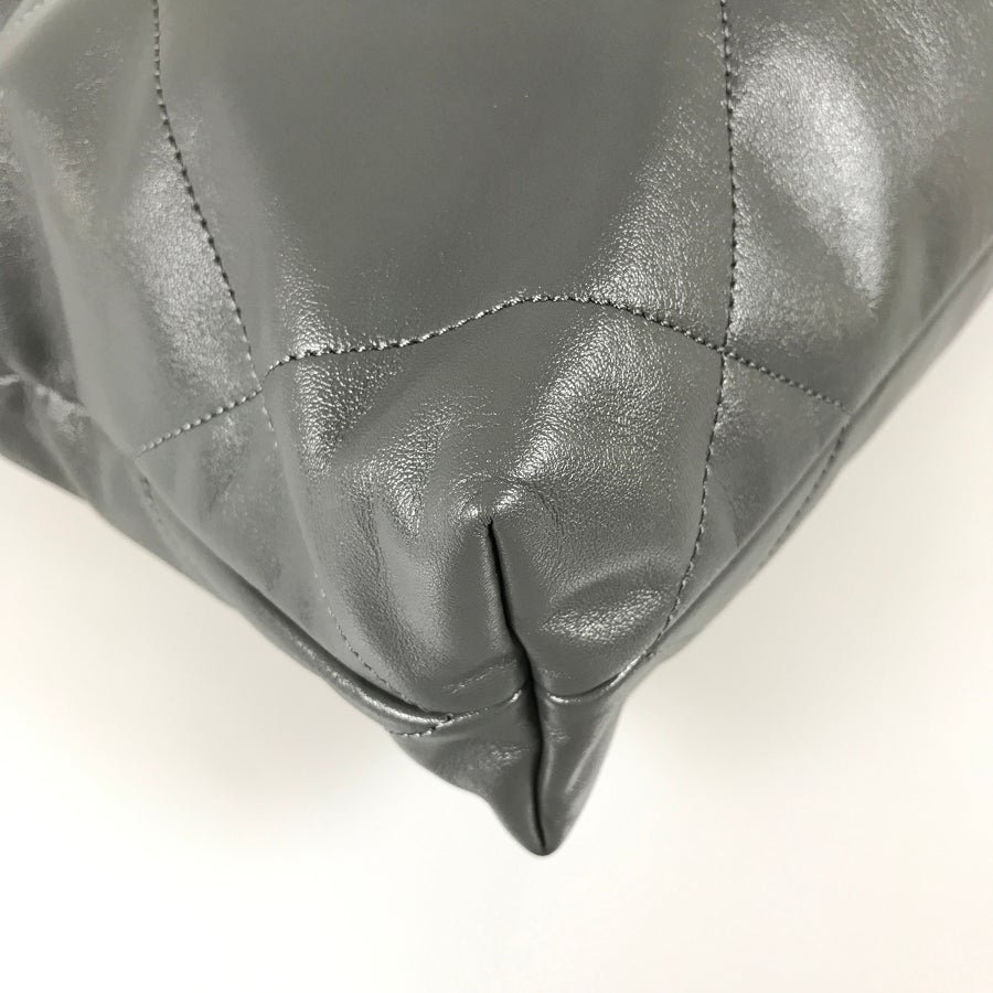 シャネル ショルダーバッグ