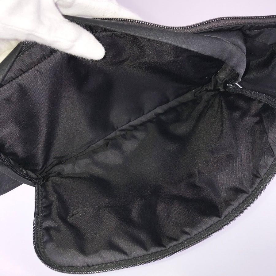 プラダ ボディバッグ