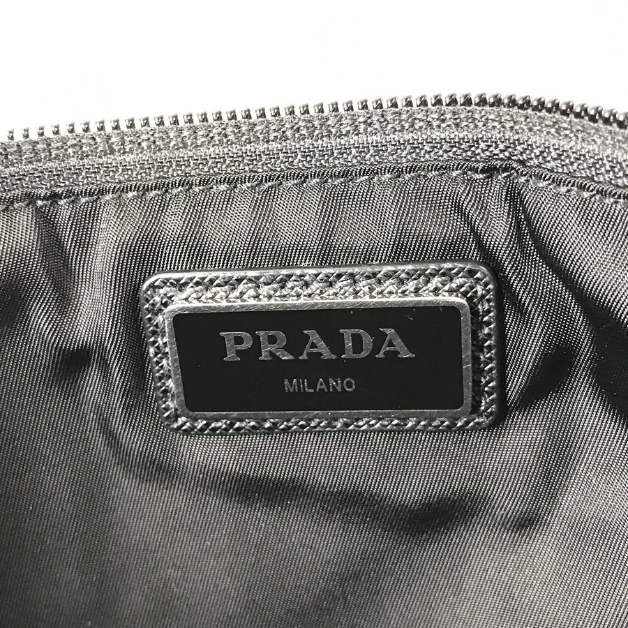 プラダ ボディバッグ