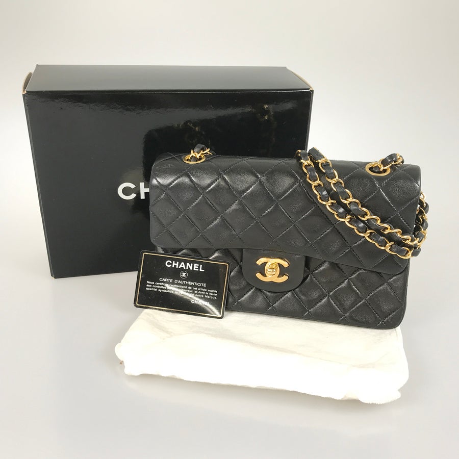 シャネル ショルダーバッグ