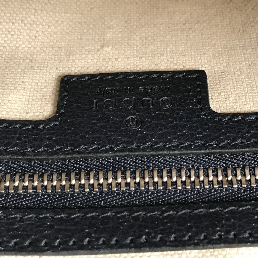 グッチ ショルダーバッグ