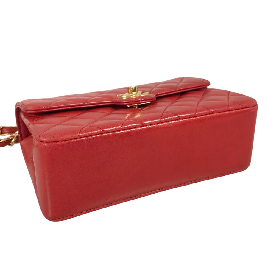 シャネル ショルダーバッグ