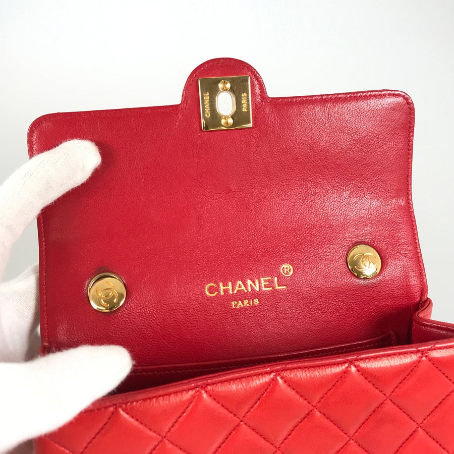 シャネル ショルダーバッグ