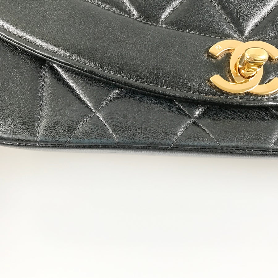 シャネル ショルダーバッグ