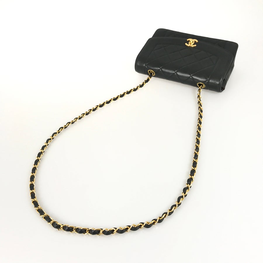 シャネル ショルダーバッグ