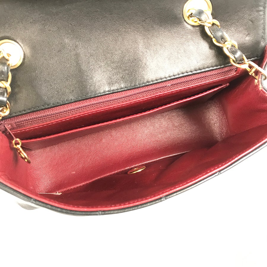 シャネル ショルダーバッグ