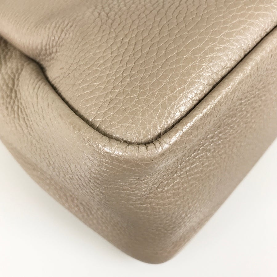 プラダ ハンドバッグ