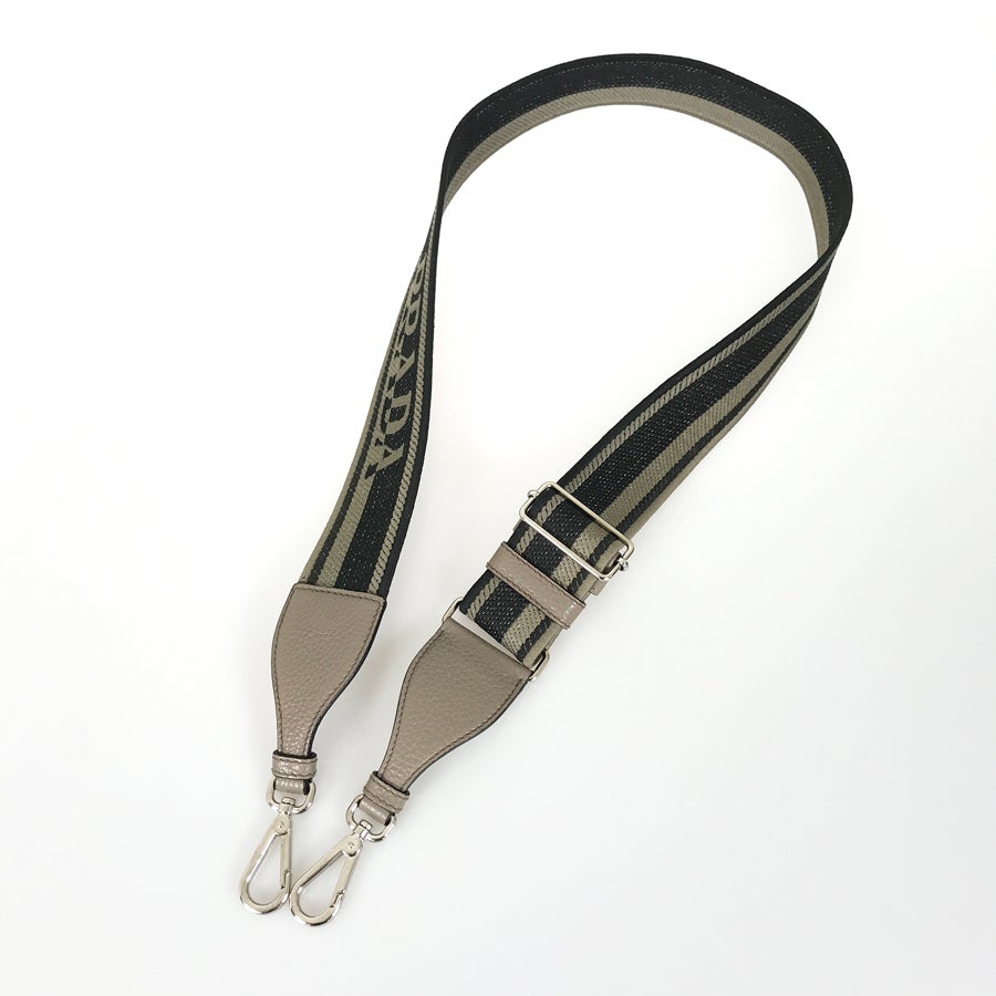 プラダ ハンドバッグ