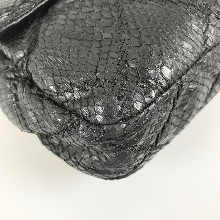 シャネル ショルダーバッグ