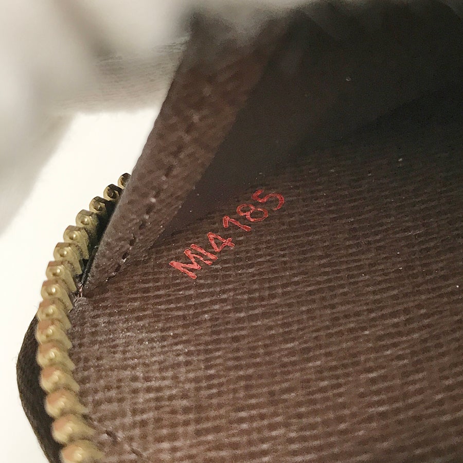 ルイ・ヴィトン 長財布 ラウンドファスナー