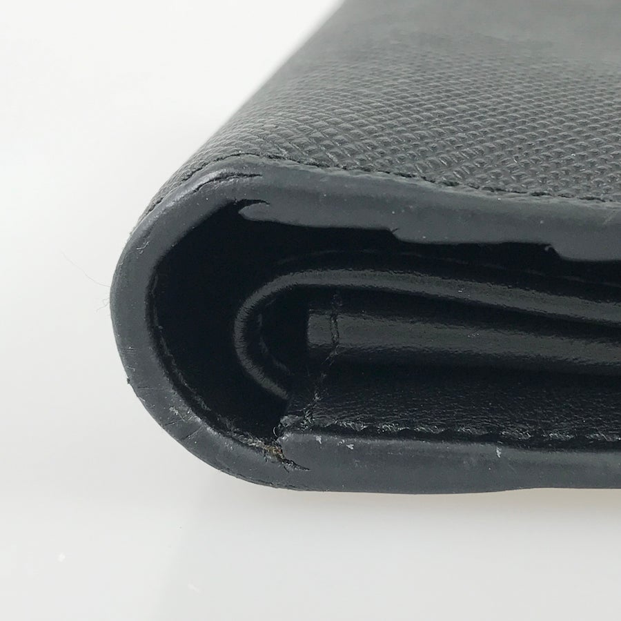 プラダ 二つ折り財布