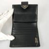 プラダ 二つ折り財布