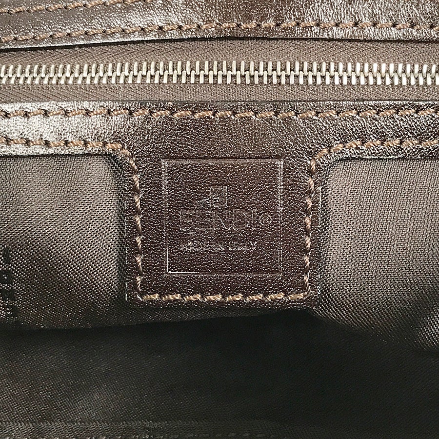 フェンディ ショルダーバッグ