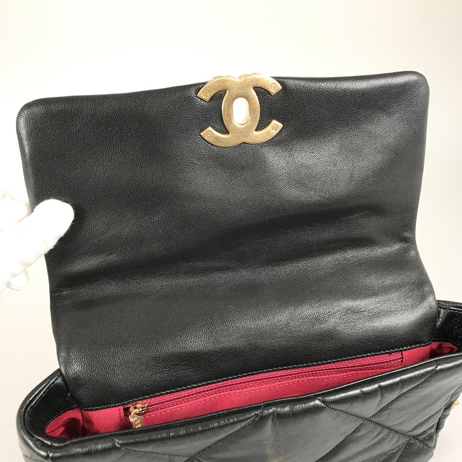 シャネル ショルダーバッグ
