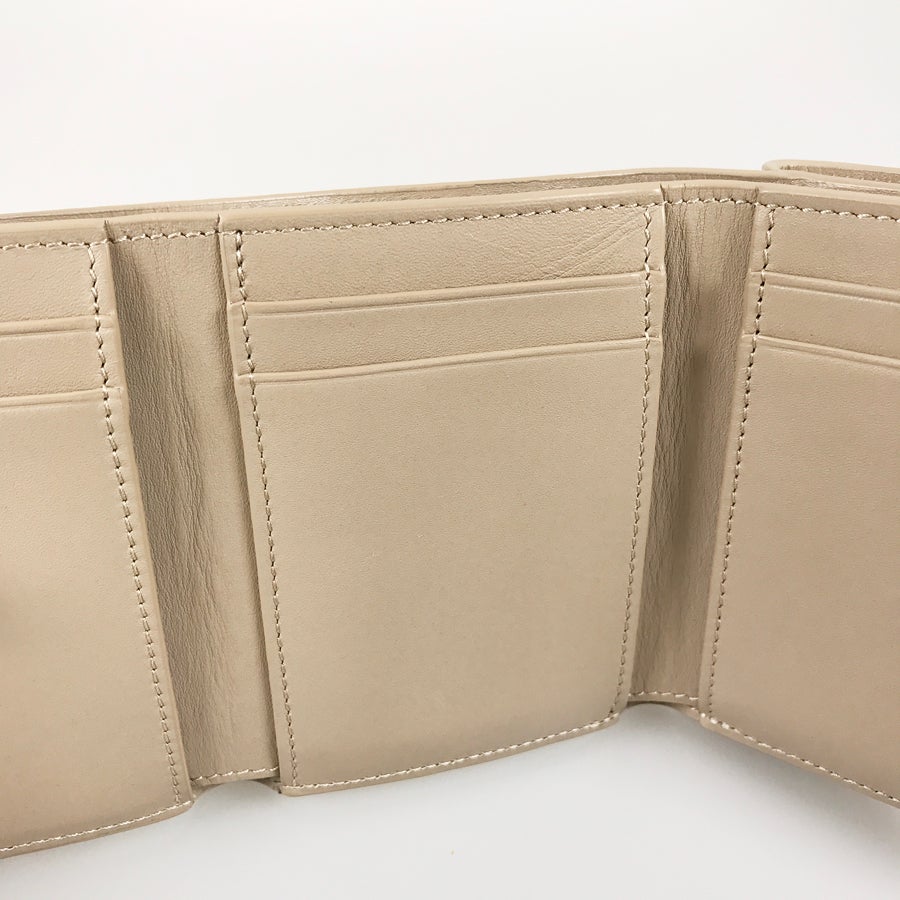 ロエベ 三つ折り財布