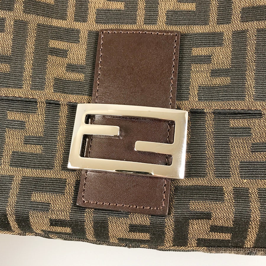 フェンディ ショルダーバッグ