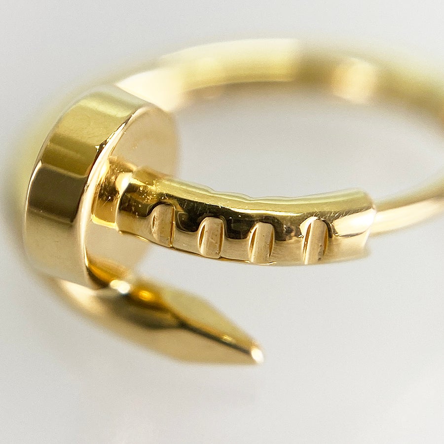 カルティエ ピアス