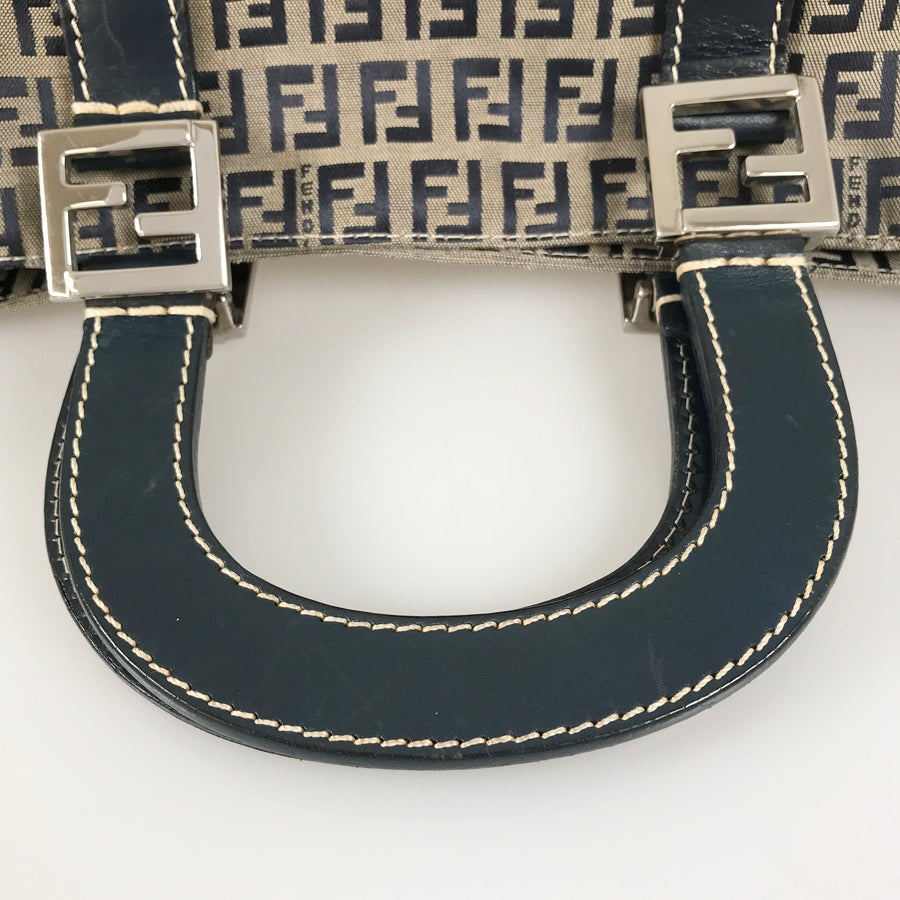 フェンディ ハンドバッグ