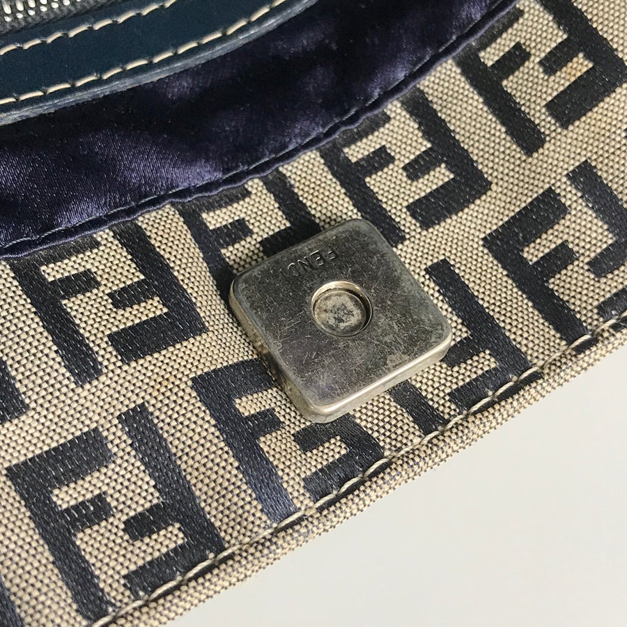 フェンディ ハンドバッグ