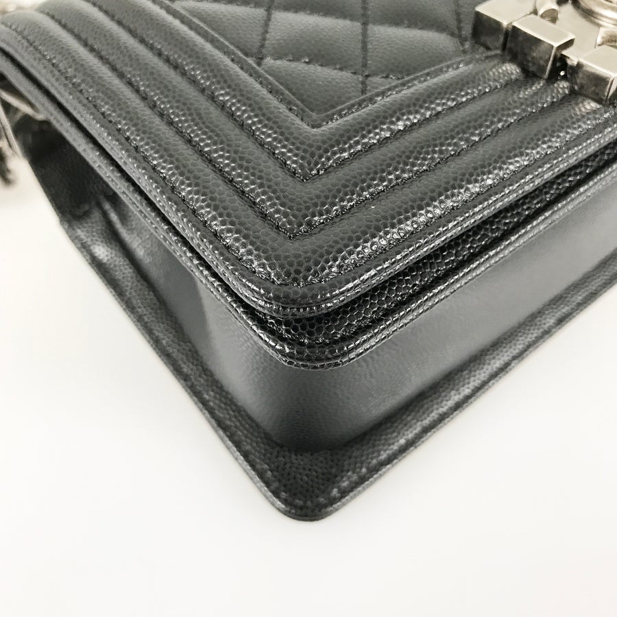シャネル ショルダーバッグ