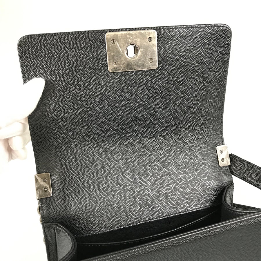 シャネル ショルダーバッグ