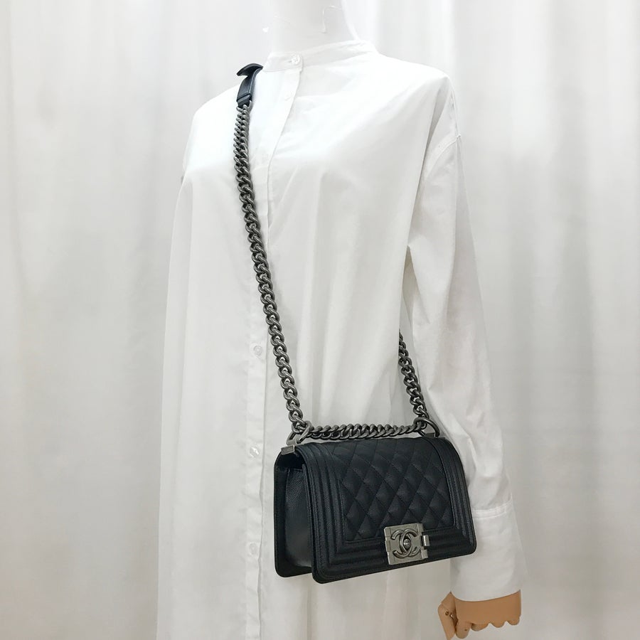 シャネル ショルダーバッグ