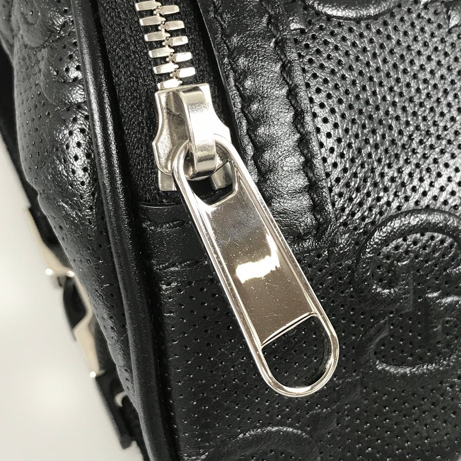 グッチ ボディバッグ