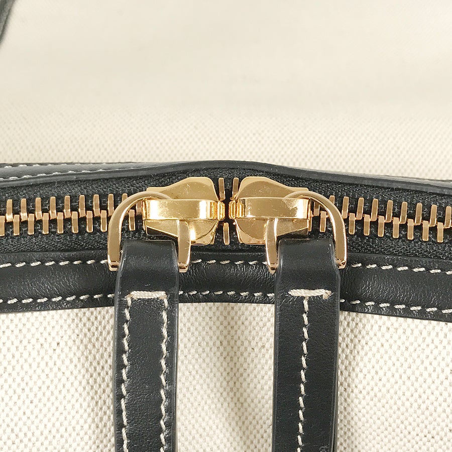 トッズ ショルダーバッグ
