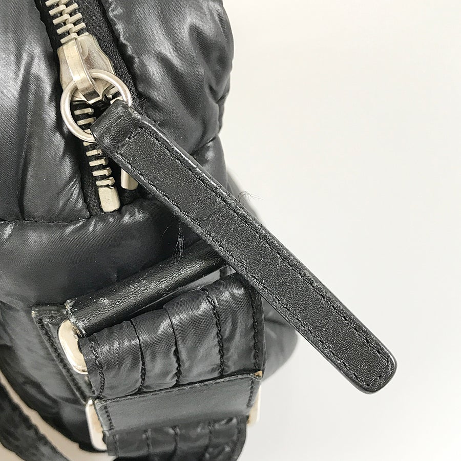 シャネル ショルダーバッグ