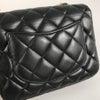 シャネル ショルダーバッグ