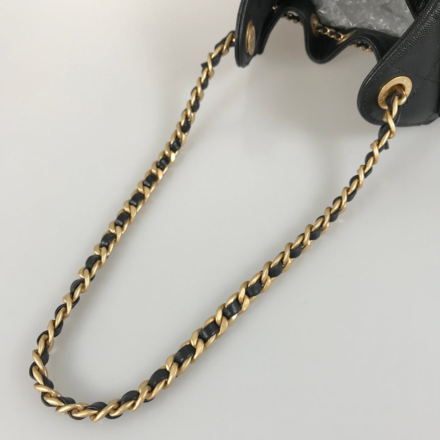 シャネル ショルダーバッグ